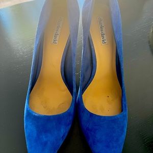 Gorgeous electric blue high pumps